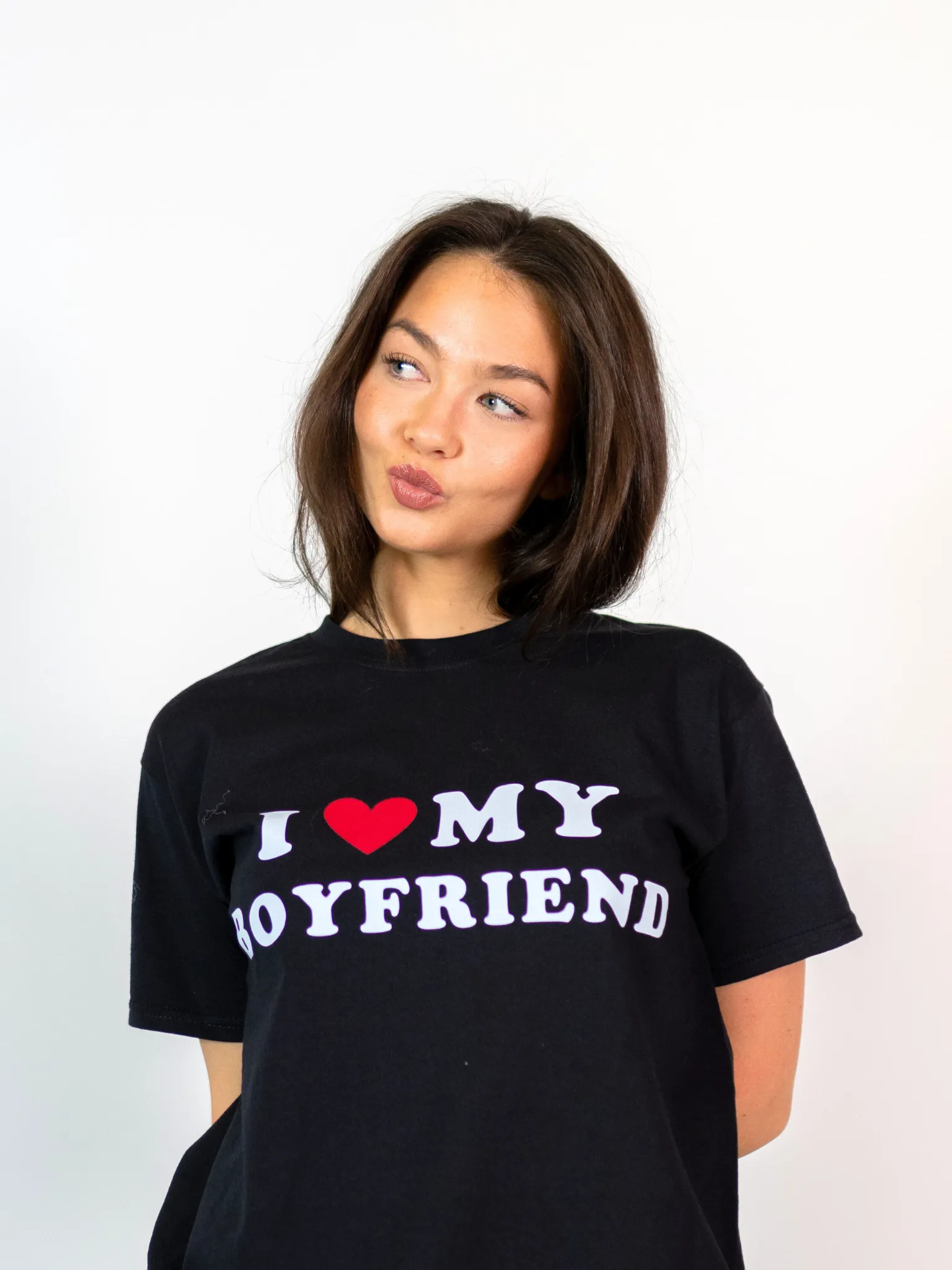 BOYFRIEND UNISEX T-SHIRT - SORT