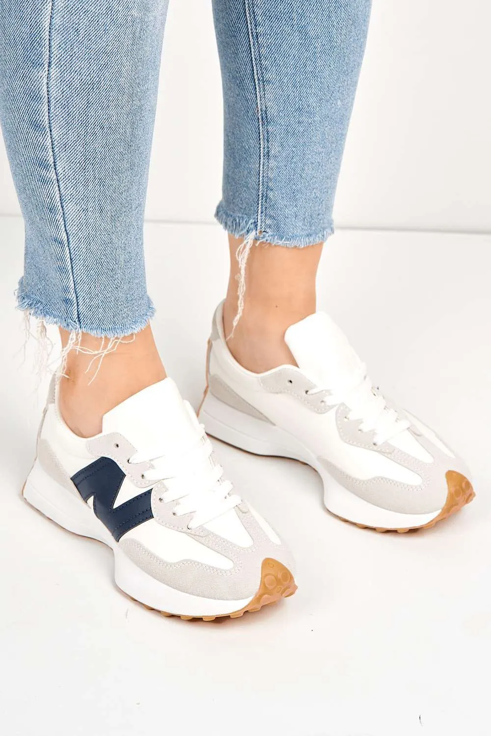 Flexi Two-Tone PU Detail Lace-up Trainers in White / Navy