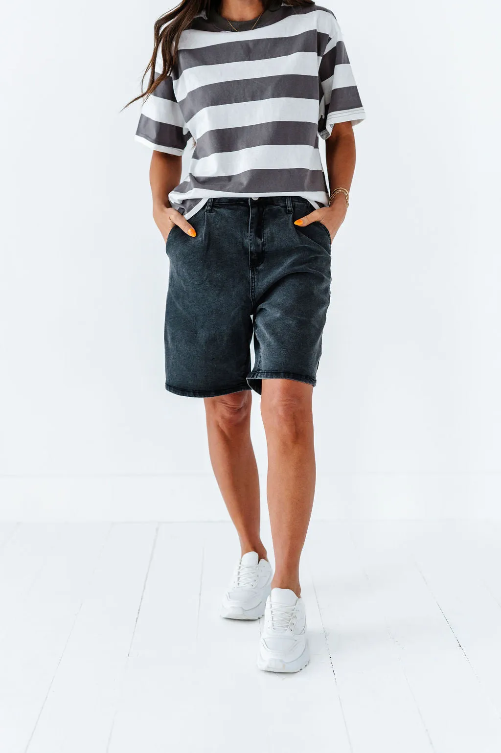 Jenna Denim Bermuda Shorts In Black - Size Small Left